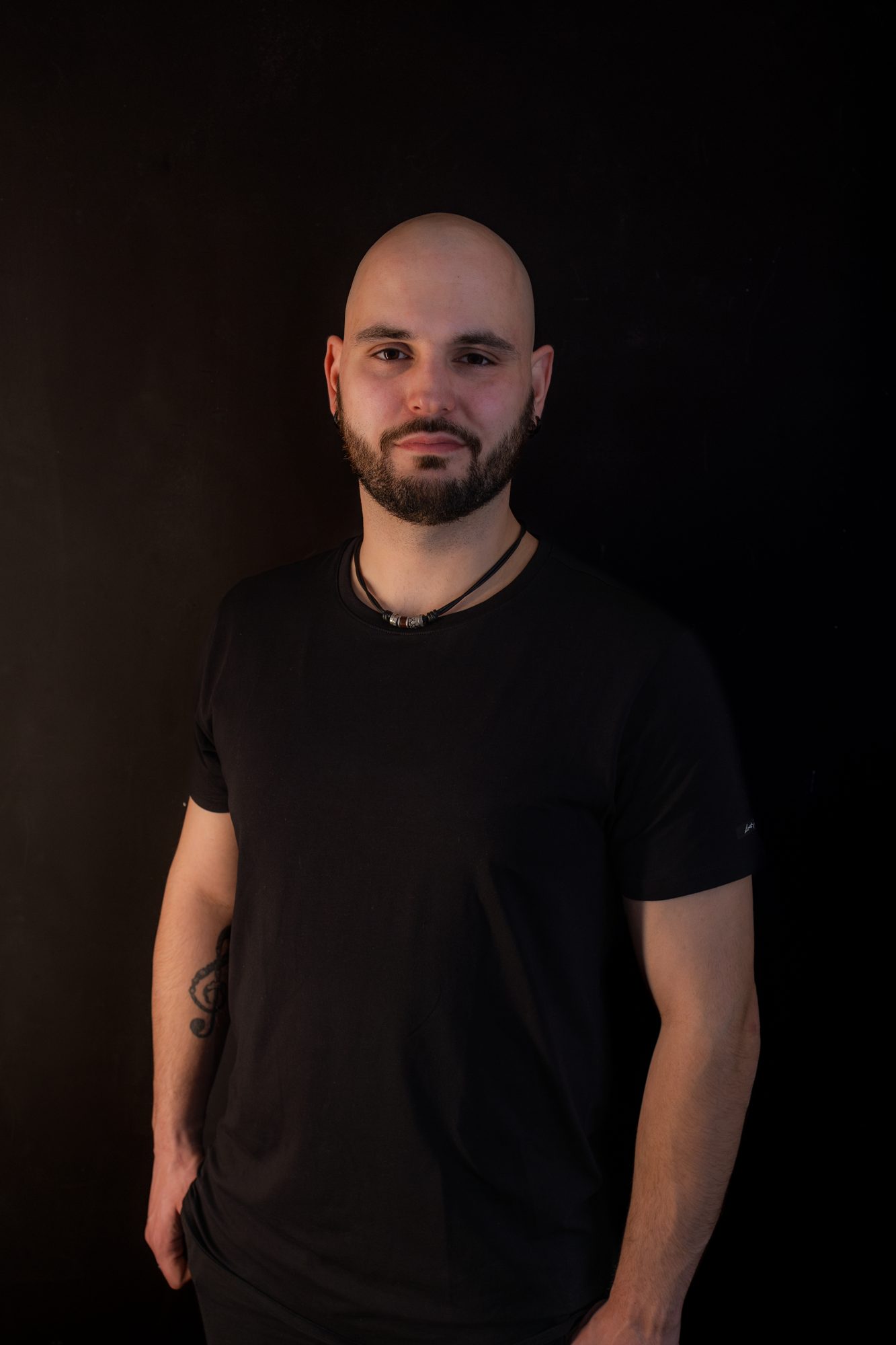 AGITATE press photo 3